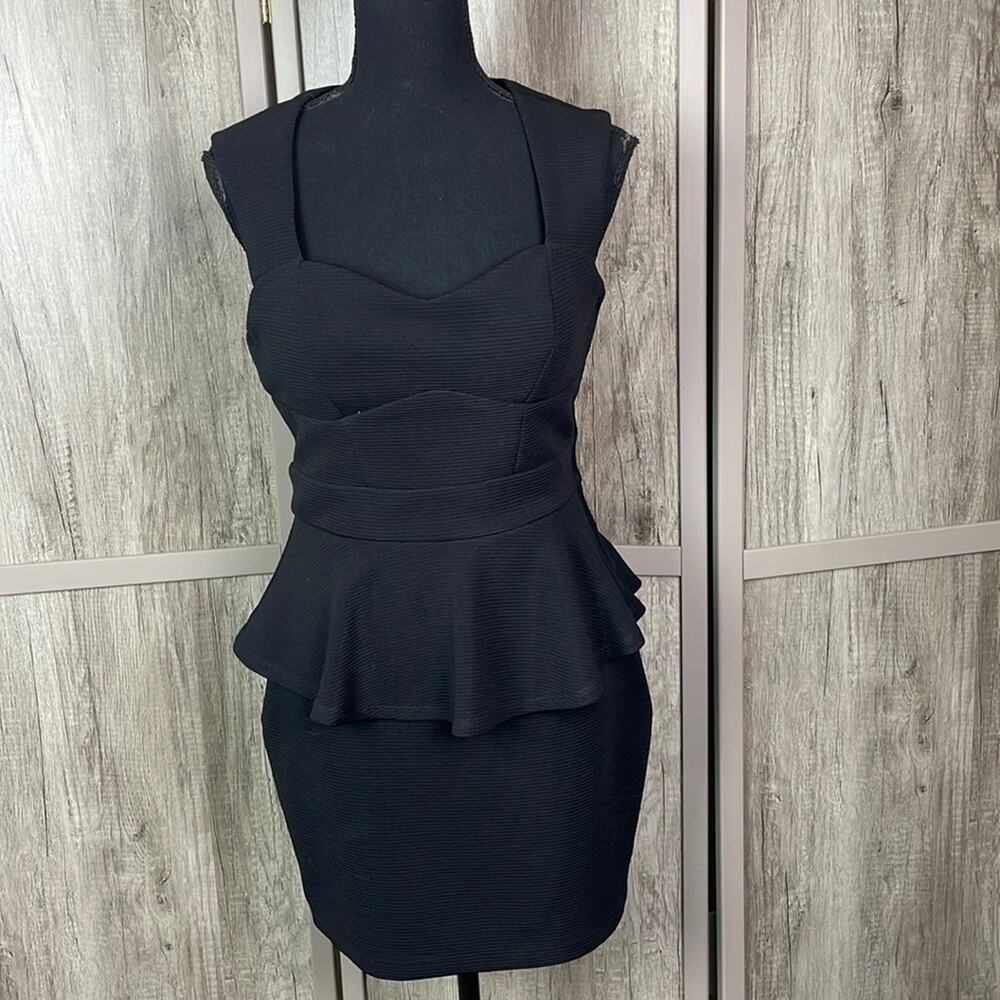 Emerald Sundae peplum ribbed bodycon dress women's M